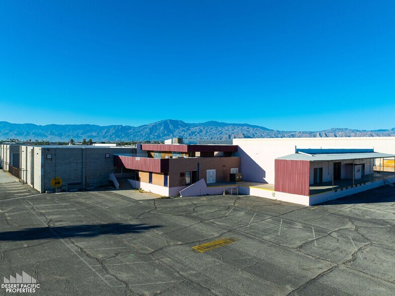 More Photos Of 45585 Commerce St, Indio Warehouse For Sale
