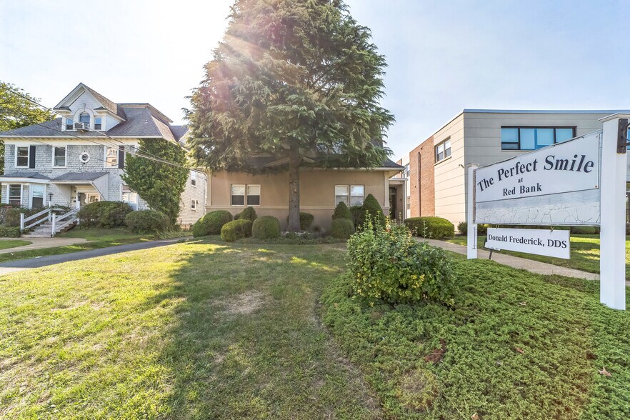 More Photos Of 326 Broad St, Red Bank Medical For Sale