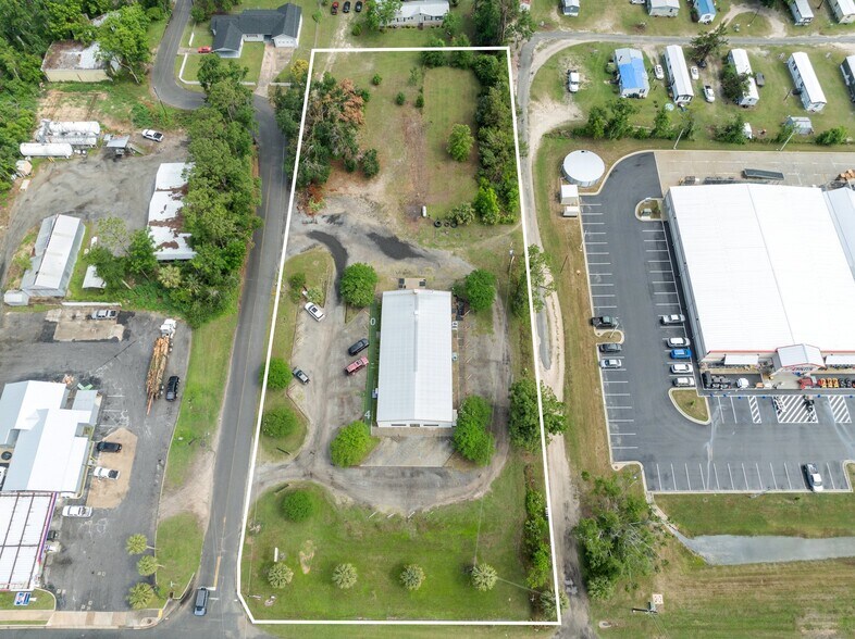 More Photos Of 140 NE Yellow Pine Ave, Madison Restaurant For Sale