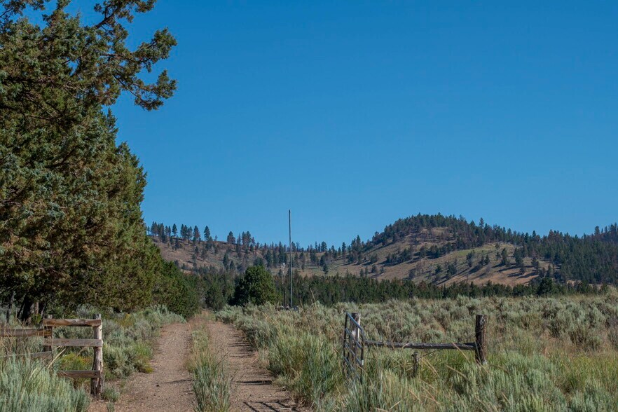 More Photos Of 32611 Tackman Rd, Prineville Land For Sale