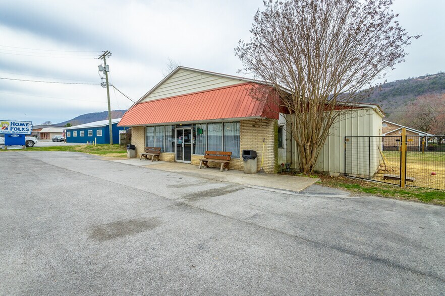 Primary Photo Of 8995 Dayton Pike, Soddy Daisy Restaurant For Sale