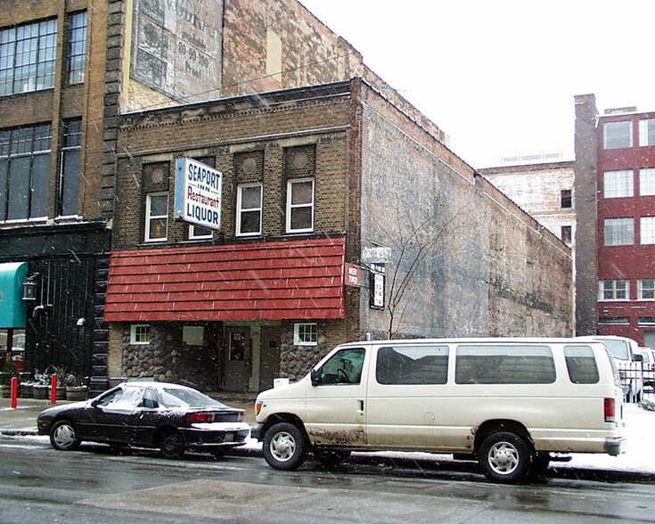 More Photos Of 1299 W 9th St, Cleveland Bar For Sale