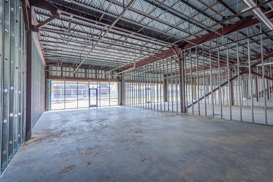 More Photos Of 4899 Highway 6, Missouri City Storefront Retail Office For Lease