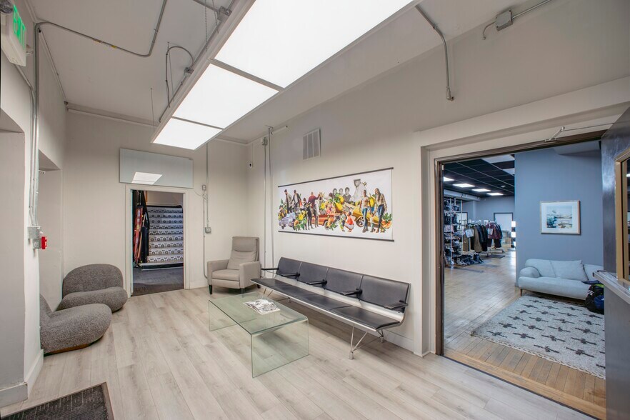 More Photos Of 2400 Curtis St, Denver Loft Creative Space For Lease
