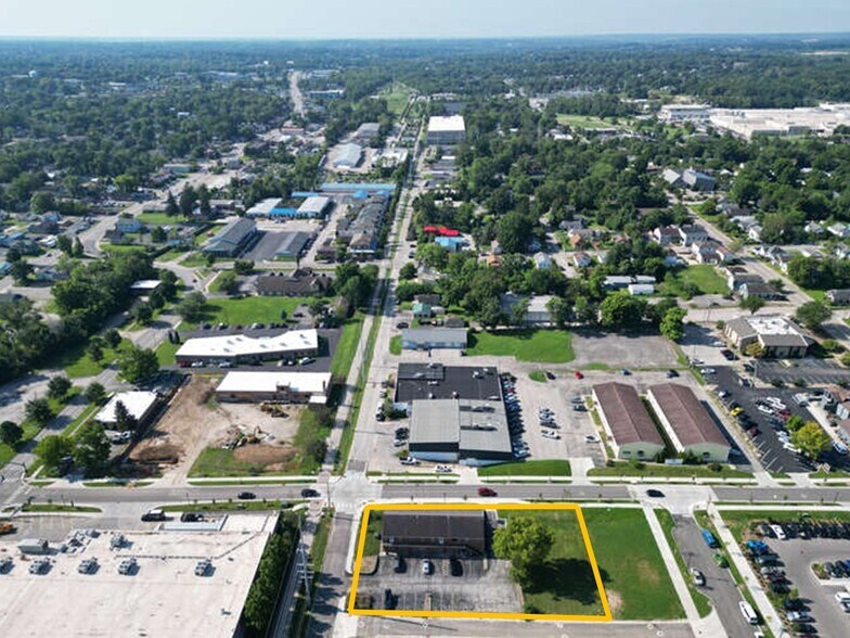 More Photos Of 300-314 W 1st St, Bloomington Office Residential For Sale