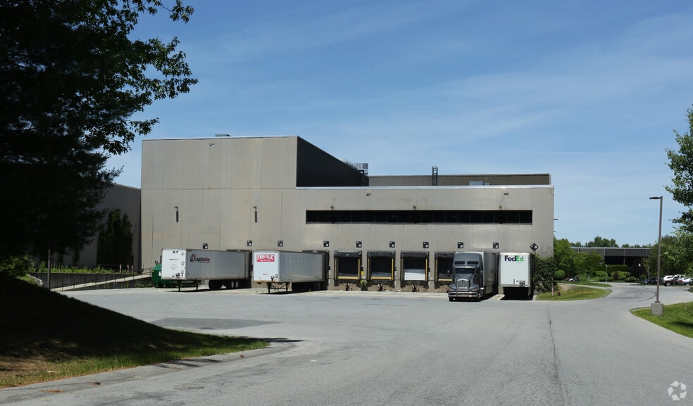 More Photos Of 56 Duplainville Rd, Saratoga Springs Manufacturing For Sale