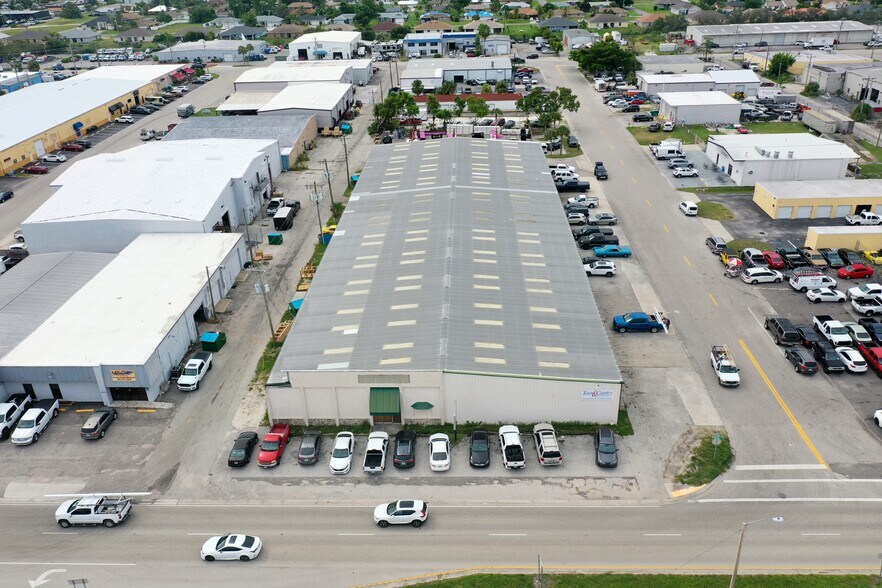 More Photos Of 1404 Viscaya Pky, Cape Coral Warehouse For Sale