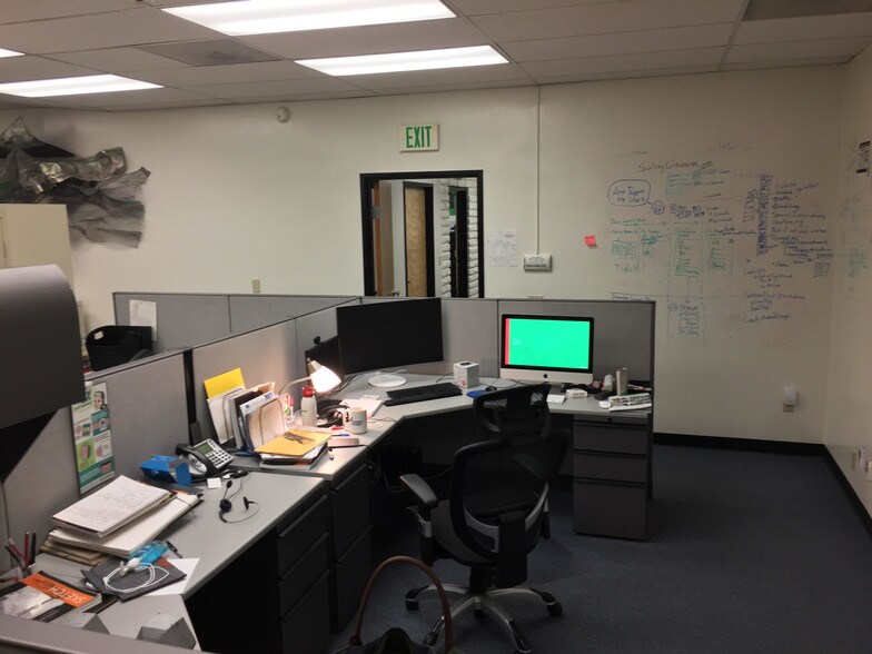 More Photos Of 1051 E Wardlow Rd, Long Beach Office For Lease
