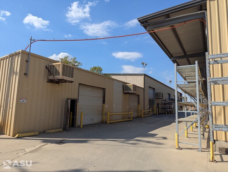 More Photos Of 3912 Gilmore Ave, Bakersfield Warehouse For Lease