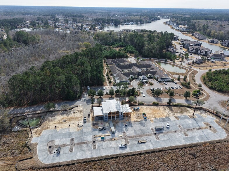 More Photos Of 5 Hampton Lake Dr, Bluffton Storefront Retail Office For Lease