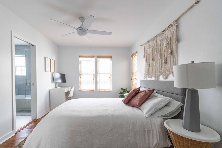 More Photos Of 4851-4855 Narragansett Ave, San Diego Apartments For Sale