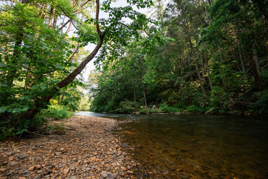 More Photos Of 0 Old Rock Creek Rd, Blue Ridge Land For Sale