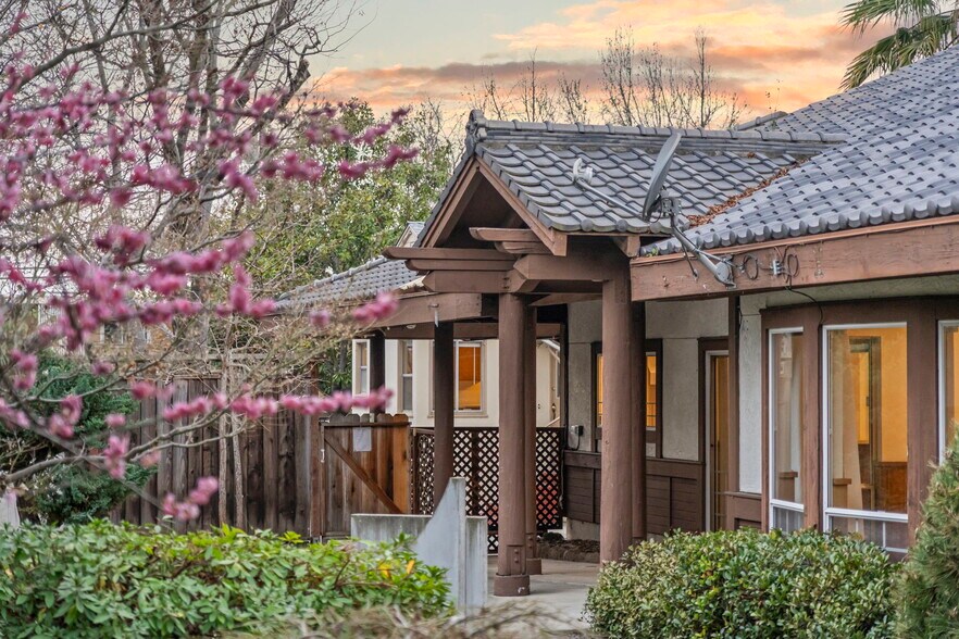 More Photos Of 24954 Cypress Ave, Hayward Multifamily For Sale