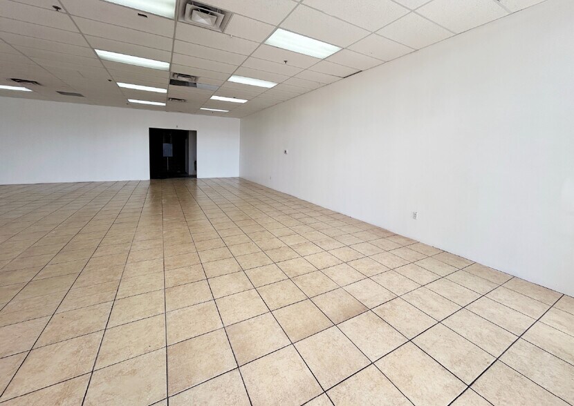 More Photos Of 9550 Sage Rd SW, Albuquerque Freestanding For Lease