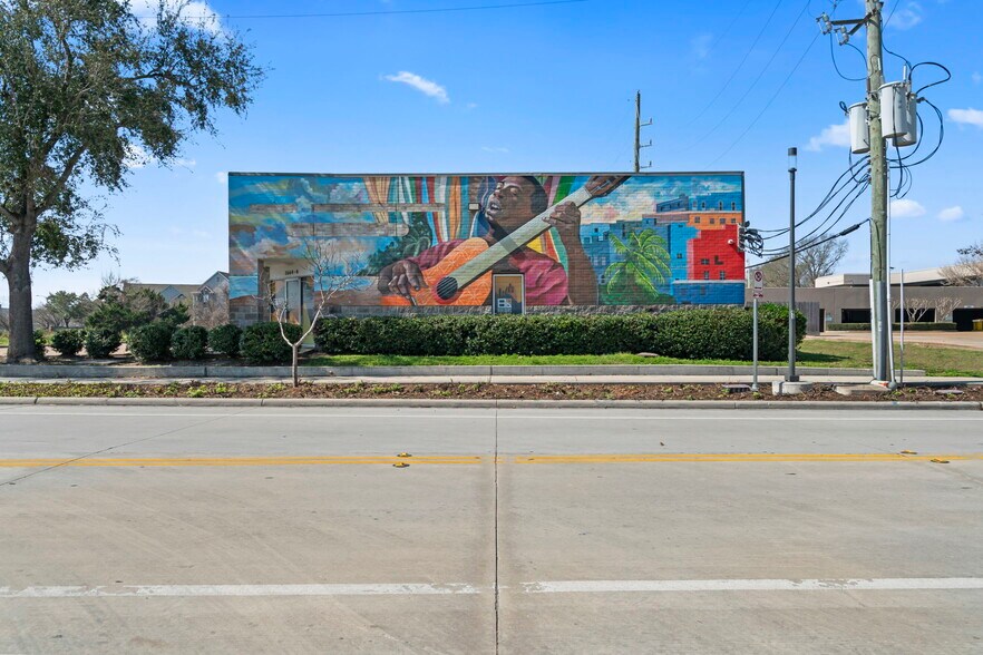 Primary Photo Of 3664 Walnut Bend Ln, Houston Office For Sale