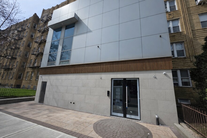 More Photos Of 2700 Ocean Ave, Brooklyn Medical For Lease