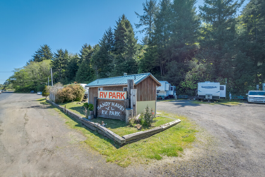 Primary Photo Of 655 SW Starr Ln, Waldport Trailer Camper Park For Sale