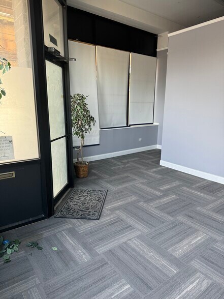 More Photos Of 200-210 N California Ave, Chicago Apartments For Sale