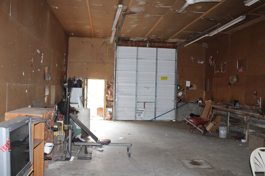 More Photos Of 72 Unity St, Turners Falls Freestanding For Sale