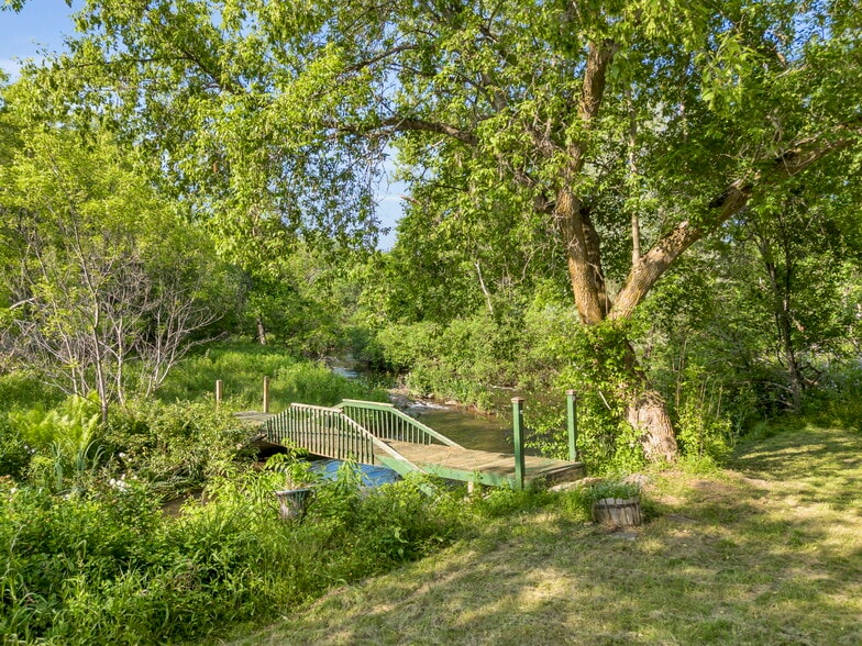 More Photos Of 7667 State Highway 80, Springfield Center Hotel For Sale