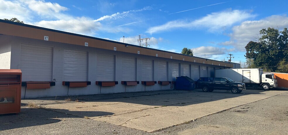 More Photos Of 209 W Monroe Ave, Jackson Truck Terminal For Sale