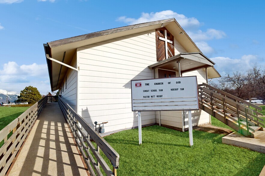 More Photos Of 554 Country Way N, Kalispell Religious Facility For Sale