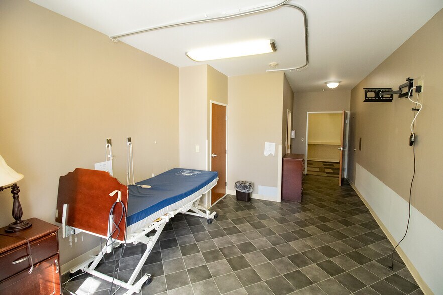 More Photos Of 224 E Central Ave, Andover Rehabilitation Center For Sale