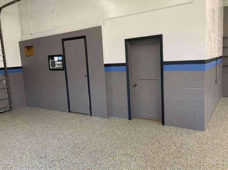 More Photos Of 187 W Commodore Blvd, Jackson Manufacturing For Sale