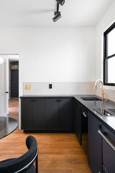 More Photos Of 3022 W Sunset Blvd, Los Angeles Storefront Retail Residential For Lease