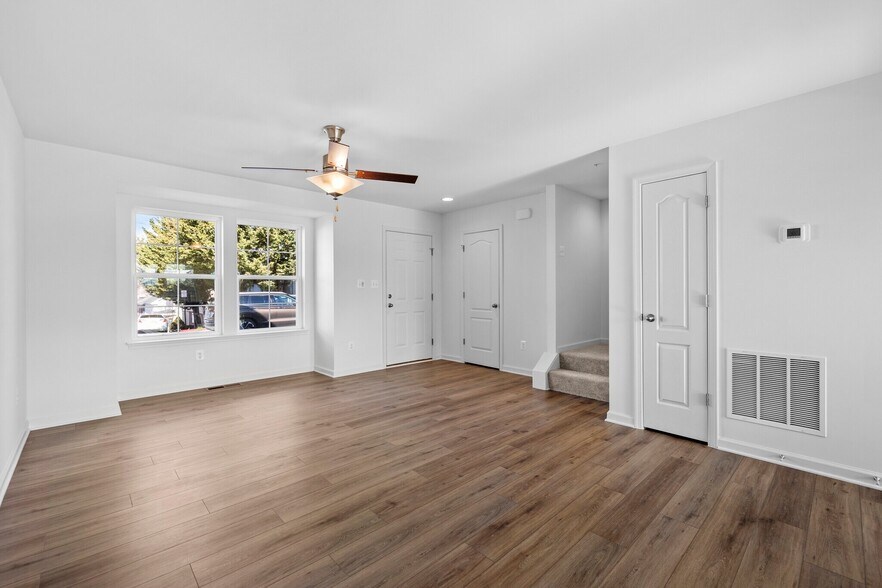 More Photos Of Peleton St., Hagerstown Apartments For Sale