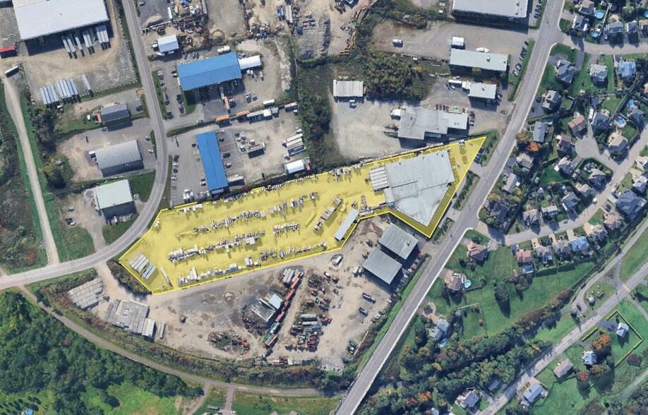 More Photos Of 8900 Boul Guillaume-Couture, Lévis Industrial For Sale