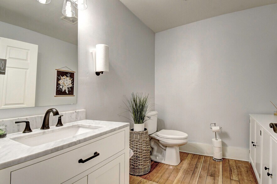 More Photos Of 531 E Lynwood St, Phoenix Office Residential For Sale