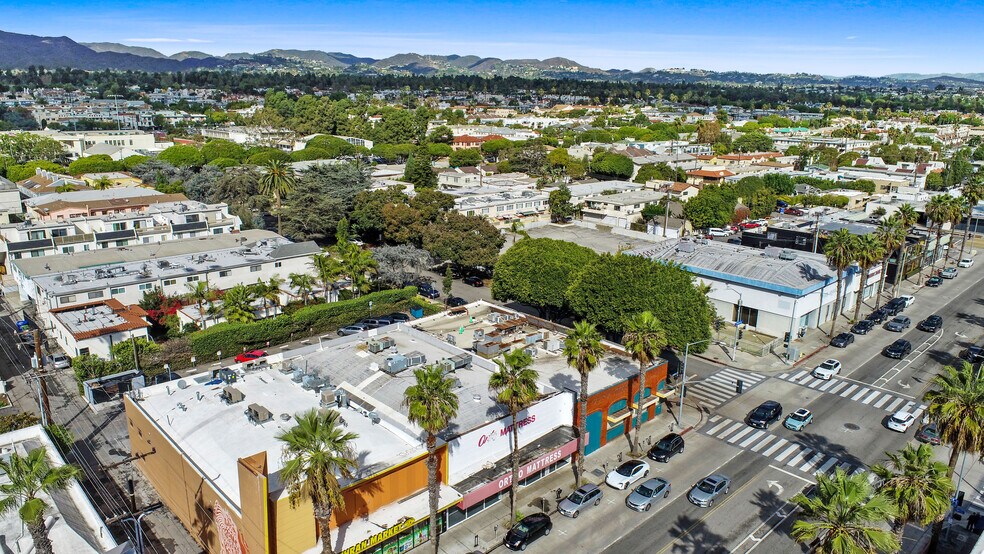 More Photos Of 1433 Wilshire Blvd, Santa Monica Restaurant For Lease