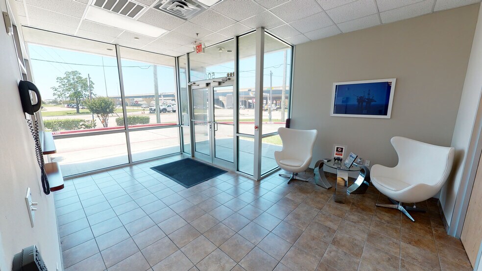 More Photos Of 3430 S Sam Houston Pkwy E, Houston Warehouse For Lease