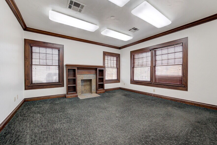 More Photos Of 1319 N Classen Dr, Oklahoma City Office For Lease
