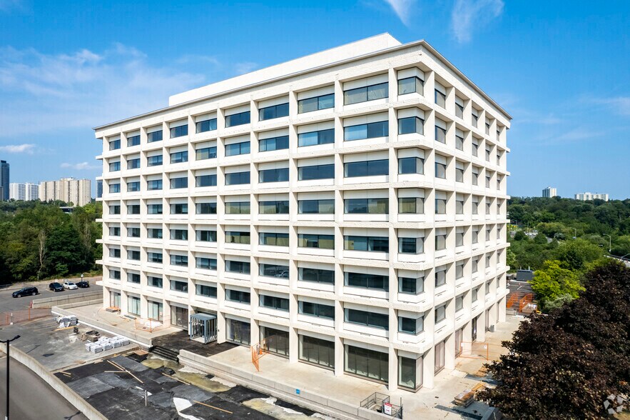 Primary Photo Of 240 Duncan Mill Rd, Toronto Office For Lease
