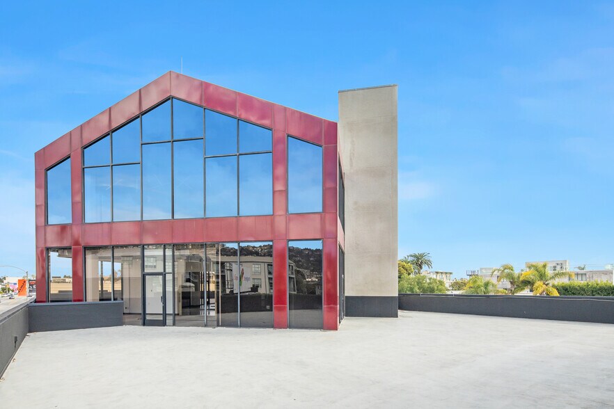 More Photos Of 8360 Melrose Ave, Los Angeles Storefront Retail Office For Lease