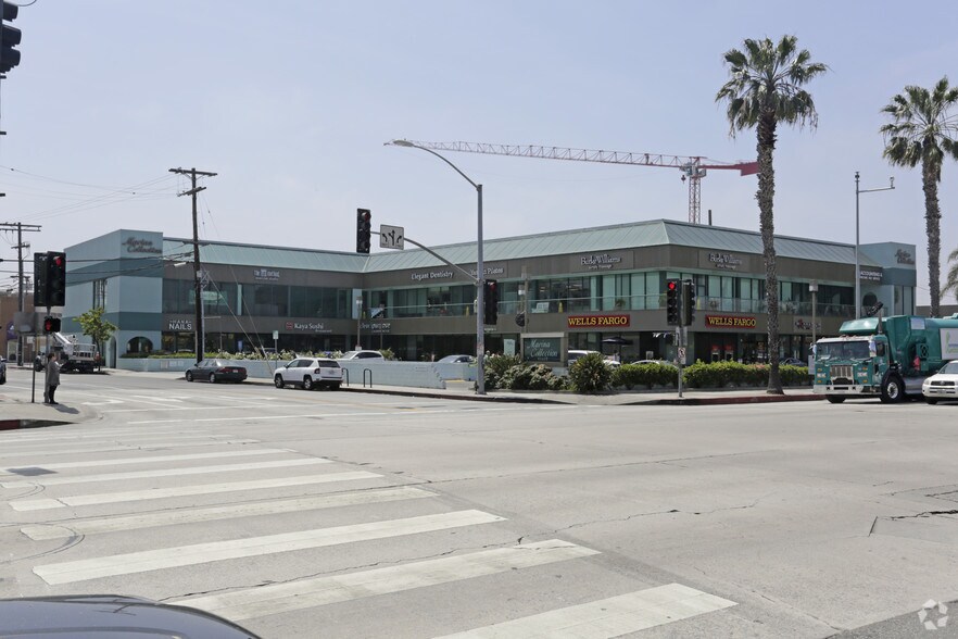More Photos Of 13400 Washington Blvd, Marina Del Rey General Retail For Lease