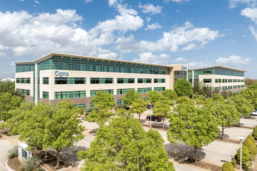 More Photos Of 1640 Dallas Pky, Plano Office For Lease