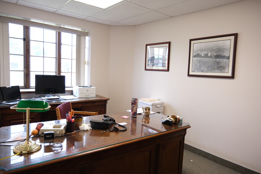 More Photos Of 4085 Seneca St, West Seneca Medical For Lease