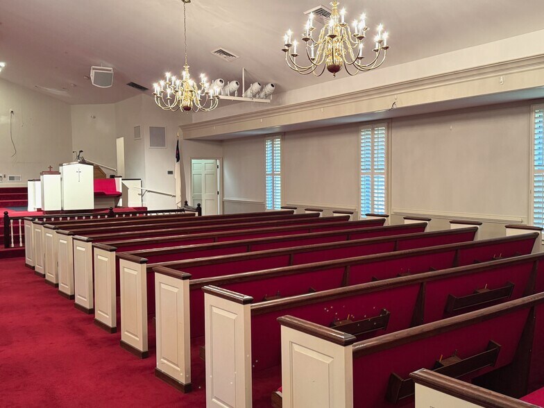 More Photos Of 3715 Bright Star Rd, Douglasville Religious Facility For Sale