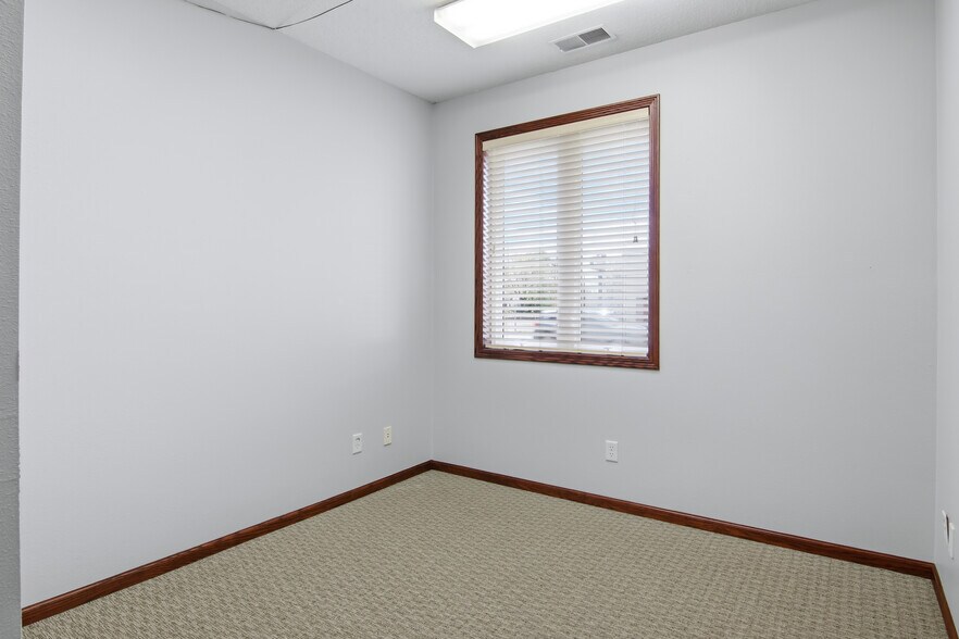 More Photos Of 2108 S Broadway St, Menomonie Office For Sale
