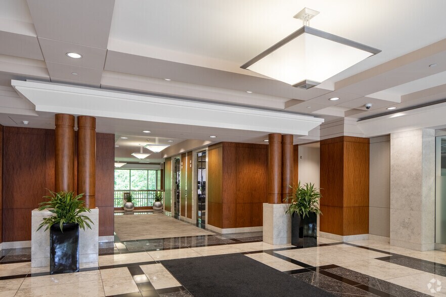 More Photos Of 3780 Mansell Rd, Alpharetta Unknown For Lease