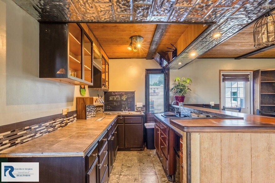 More Photos Of 4220 Mountain Valley Rd, Axton Specialty For Sale