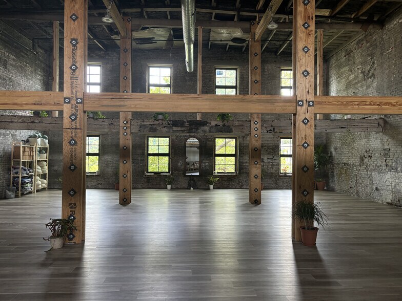 More Photos Of 1811 Frankford Ave, Philadelphia Warehouse For Lease