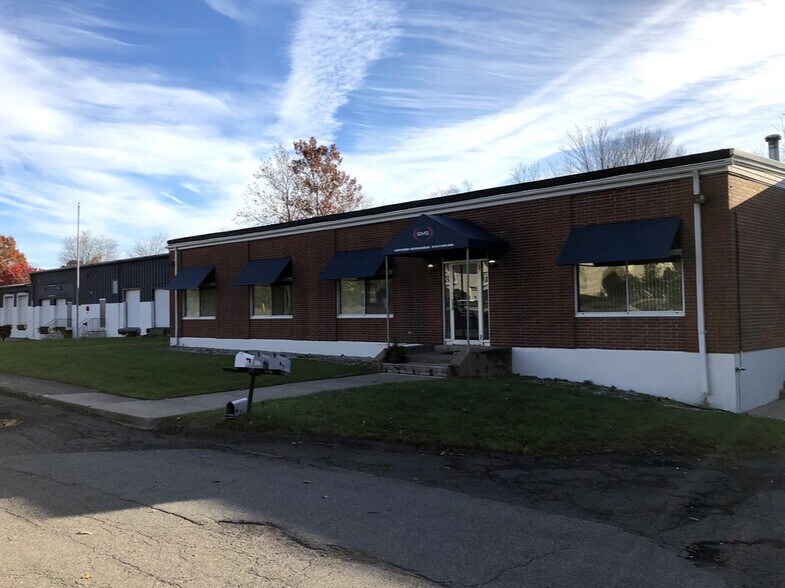 More Photos Of 126 S Turnpike Rd, Wallingford Warehouse For Lease