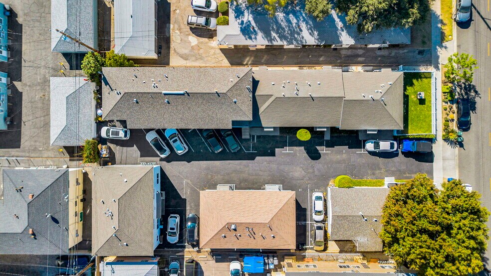 More Photos Of 240-260 E Providencia Ave, Burbank Apartments For Sale