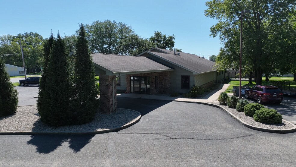More Photos Of 1 Oakview Dr, Monticello Office For Sale