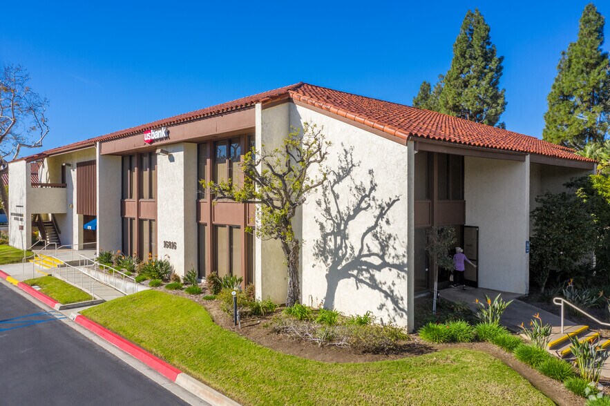 More Photos Of 16810-16816 Bernardo Center Dr, San Diego Medical For Lease