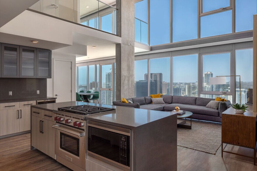 More Photos Of 601 11th Ave, San Diego Apartments For Lease